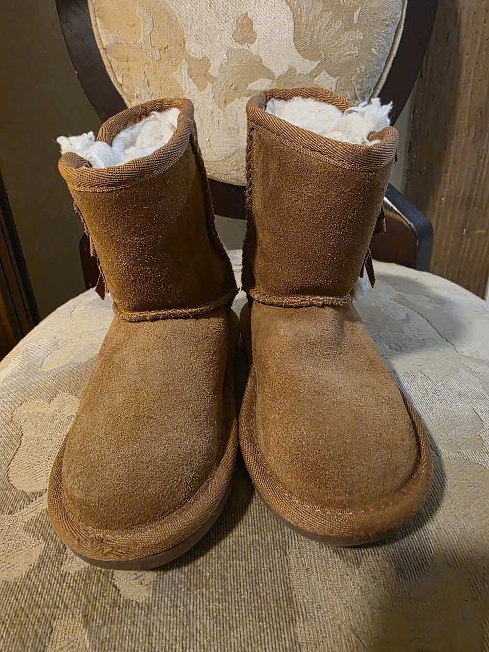 Koolaburra Brown Shearling-Trim Kids Boots with Side Bows